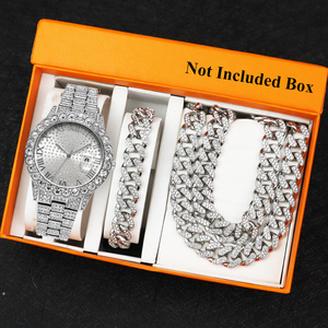 Montre à quartz ronde pour femme L2 avec accents en cristal, bracelet en acier inoxydable et boîtier en alliage de zinc - Product Image 2