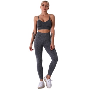 Traje de yoga para mujer, ropa de yoga de alta calidad con diseño personalizado y piezas opcionales, precio al por mayor directo de fábrica - Product Image 1