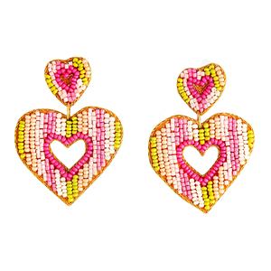 Boucles d'oreilles en perles de coeur multicolores complexes Cadeaux de mode fabriqués à la main pour des looks de fête dynamiques - Product Image 1