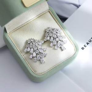 Pendientes de Diamantes de Oro Blanco de Lujo para Mujer, Corte Pera, Color D, Certificados por GIA, Joyería de Boda - Product Image 6