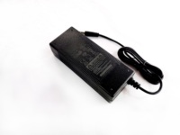 Chargeur certifié SAA KC 29,4 V 1,5 A pour trottinettes électriques, skateboards et vélos électriques, avec différentes lignes AC pour trottinettes.