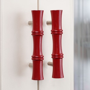 Meubles en bois modernes peints en rouge, armoires, tiroirs, portes à boutons, poignées longues coulissantes pour cuisine, artisanat Mughal en bois - Product Image 1