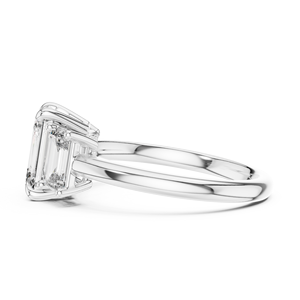 Bague de fiançailles en or rose avec diamant de laboratoire émeraude, bague solitaire moderne à bande fendue, bague de mariage classique en diamant pour elle - Product Image 3