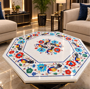Superbe plateau de table octogonal en marbre avec incrustations d'os, orné de paons colorés et d'art floral, disponible à prix de gros. - Product Image 1