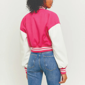 Veste de baseball courte rose pour femme, broderie lettre M « You've Got This », style preppy, manches longues, fermeture boutonnée, décontractée - Product Image 2