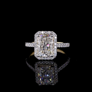 Anillo Halo con Diamante Cultivado en Laboratorio de Corte Radiante en Oro de 14K/18K |   Anillo de Compromiso Personalizado - Product Image 1