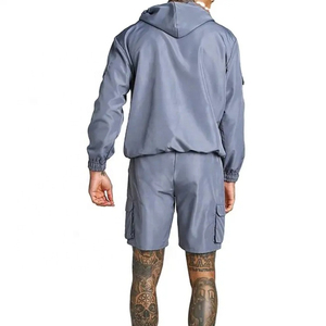 Coupe-vent en nylon personnalisé avec logo imprimé OEM pour homme, survêtement de sport léger style hip-hop avec short de survêtement - Product Image 4