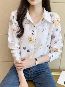 Women's Shirt Stylish <b>Top</b> Design Modern Abstract Floral Prints Classic Collar with Front Closure for Polished and Everyday - Product Image 3