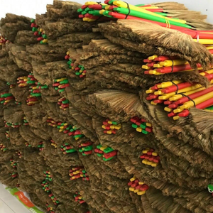 Balai en herbe naturelle - Fabriqué en herbe naturelle, écologique et durable - Convient pour le nettoyage intérieur et extérieur - Product Image 2