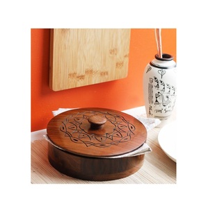 Boîte à chapati en bois haut de gamme, conçue pour un rangement pratique des repas et une touche décorative résidentielle - Product Image 6