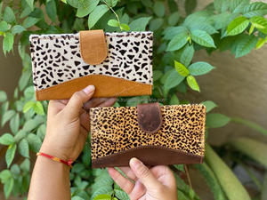 Nouveau fait à la main imprimé Animal peau de vache portefeuille à deux volets en cuir véritable pochette sac à main de luxe concepteur porte-carte de crédit portefeuille pour les femmes - Product Image 4