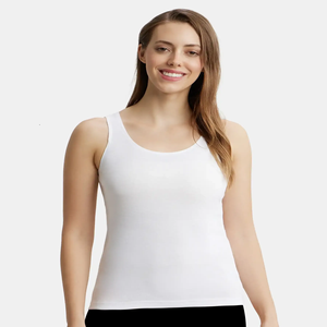 เสื้อกล้ามผ้าคอตตอนริบเนื้อนุ่ม 340 GSM แฟชั่นผู้หญิงสุดฮิต รับสกรีนโลโก้ เสื้อกล้ามผ้าคอตตอนริบ 340 GSM ชุดลำลองสุดเก๋ - Product Image 1