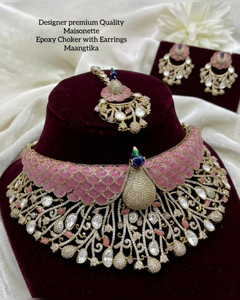 Collier ras-de-cou en moissanite de qualité supérieure avec boucles d'oreilles et maang tikka, design de luxe, parfait pour toutes les occasions - Product Image 3