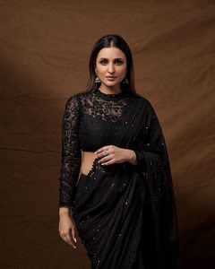 Sari indien de créateur en soie et coton de Bangalore, best-seller, style ethnique chic, avec blouse tendance pour l'exportation, collection exclusive boutique - Product Image 3