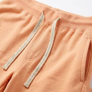 Pantalones cortos tipo Bermuda de algodón de color sólido para hombre, con cintura con cordón, estilo casual, tiro medio, tela transpirable de punto, con bolsillos. - Product Image 2