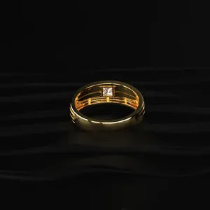 D-E VVS-VS Clarity IGI Certified Princess Cut Diamond Solitaire Men’s <b>Ring</b> In Gold Elegance and Comfortable From <b>Indian</b> Supplier - Product Image 4