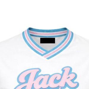 T-shirt en coton doux à col rond et manches courtes avec patch brodé Varsity – Vêtement décontracté et tendance pour tous - Product Image 2