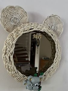 Miroir d'art bohème en osier en forme de koala — Décoration murale suspendue idéale pour les enfants et la décoration en rotin - Product Image 3