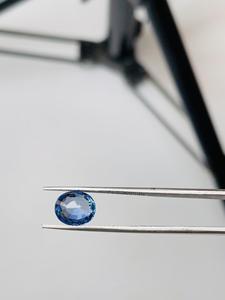 Zafiro Azul Natural de 2.32 ct, Gema de Calidad Exclusiva con un Brillo Excelente, Color Agradable, Hermosa Pieza para Cualquier Creación de Joyería - Product Image 5