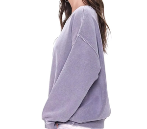 Sudadera de manga larga con hombros caídos, de tela suave y mezcla de algodón de alta calidad premium, diseñada para el estilo invernal de mujer. - Product Image 4
