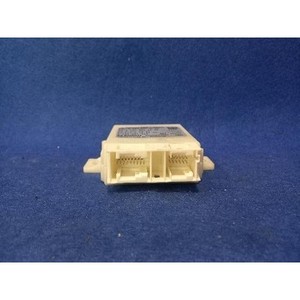 ECU และโมดูลคอมพิวเตอร์มือสองสำหรับรถยนต์ C-class รุ่น A2049009004 - Product Image 3