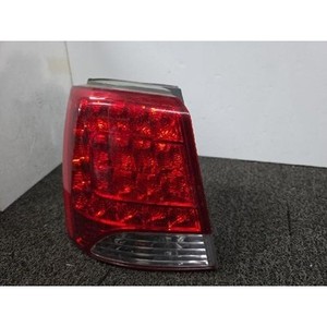 Ensemble de feux arrière gauche Sorento (côté gauche) d'occasion OEM 924012P100 - Product Image 3