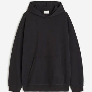 Sudadera con capucha negra de felpa francesa para hombre, estilo moderno, con diseño gráfico en la parte delantera. - Product Image 3