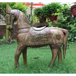Sculpture de cheval antique sculptée à la main peinte modèle 1 - Product Image 2