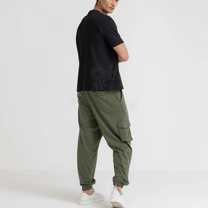 Joggers cargo pour hommes, coupe confortable, tissu doux, fermeture à boutons, style streetwear quotidien. - Product Image 5