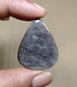 Obsidienne ethnique argentée pour guitare basse électrique et acoustique, durable, antidérapante, forme personnalisée - Product Image 2