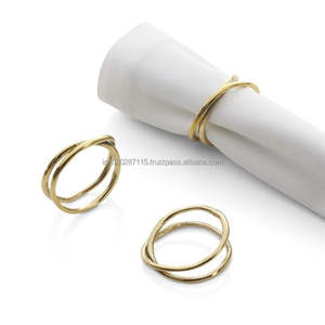 Anillo de servilleta de metal de estilo antiguo hecho a mano con patrón barroco adecuado para la decoración elegante del comedor en hoteles patrimoniales - Product Image 6