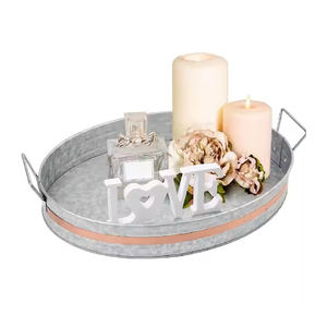 Elegante Bandeja de Servir Rústica Hecha a Mano de Metal Galvanizado con Asas Seguras, Acabado Pulido, Platos Personalizados - Product Image 1