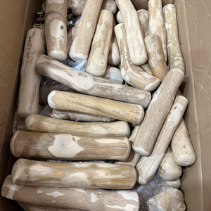 ไม้กาแฟธรรมชาติสำหรับสุนัขแทะเล่น ของเล่นสุนัขที่ทนทานสำหรับสุนัขที่ชอบแทะอย่างรุนแรง ผลิตภัณฑ์สำหรับสัตว์เลี้ยงขายส่งจากโรงงาน - Product Image 4