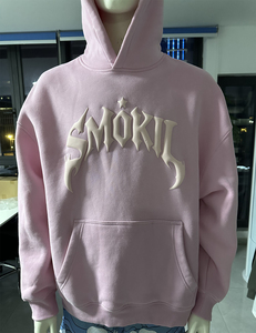 Sudadera con Capucha Unisex Rosa de Espuma con Letras Bordadas, Estilo Casual Oversize con Bolsillo Canguro - Product Image 1