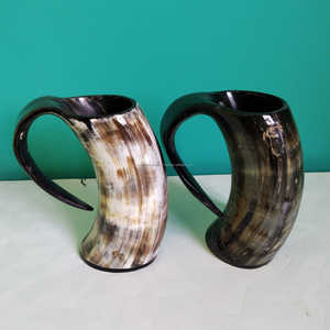 Chope à bière artisanale en corne de bœuf naturelle, style viking, finition rustique, pour boissons médiévales, au meilleur prix - Product Image 3