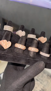แหวนทองคำแท้รูปหัวใจประดับเพชรทรงบาแก็ตต์แบบ Eternity Band สไตล์ฮิปฮอป ประดับเพชรแบบ Iced Rose สีทองคำขาว สำหรับแหวนแฟชั่นแบบ Bling ที่ได้รับการรับรอง - Product Image 4