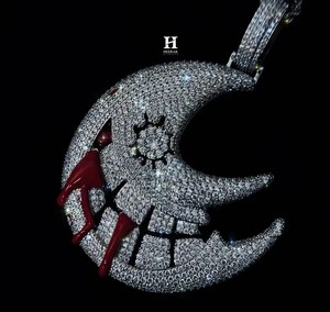 Collar con Colgante de Luna Malvada de Moissanita Personalizado, con Micro Pavé de Diamantes VVS, Diseño de Cara de Luna de Dibujos Animados y Detalle Rojo, Estilo Hip Hop Streetwear J - Product Image 2