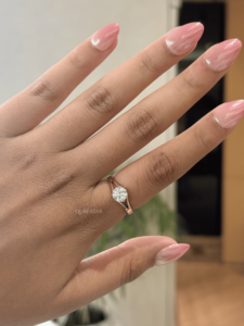 Anillo solitario exclusivo con diamante cultivado en laboratorio, corte tulipán, 1.07 quilates, VS EF, oro macizo, regalo de aniversario de bodas - Product Image 1