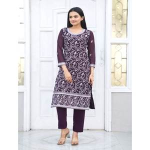 Conjunto de traje bordado elegante de diseñador para mujer con trabajo pesado Conjunto de traje bordado elegante - Product Image 5