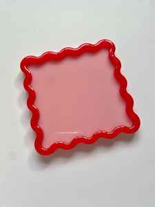 Bandeja de servir de resina de diseño minimalista para necesidades de servicio contemporáneas que ofrece un aspecto limpio y una superficie funcional. - Product Image 6