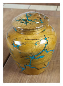 Urnes funéraires en bois gravées de style américain pour cendres humaines, finition polie, personnalisables et durables, vente en gros - Product Image 4