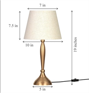 Lampe de table en métal Empire Column avec abat-jour en tissu de lin, finition laiton antique, base robuste, éclairage ambiant chaud - Product Image 3