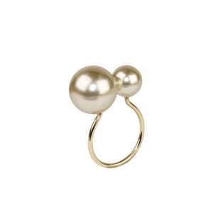 Heavy Duty Perle Serviette Anneau Lumière De Luxe Perles Lumineuses En Forme De U Serviette De Mariage Serviette Cercle Papier Serviette Anneau pour Le Dîner - Product Image 1