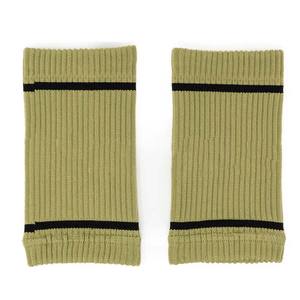 ผ้ารัดข้อมือซับเหงื่อแบบหนาสำหรับผู้ชายและผู้หญิง เหมาะสำหรับยิมนาสติกและกีฬาเทนนิส ป้องกันการเสียดสีและซับเหงื่อ - Product Image 5