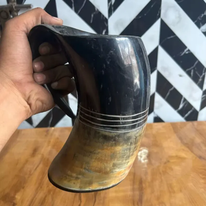 Taza de Beber Hecha a Mano con Cuerno Natural, Ecológica, Estilo Americano, con Asa, para Uso en el Hogar o Bar, Lista para la Venta - Product Image 2