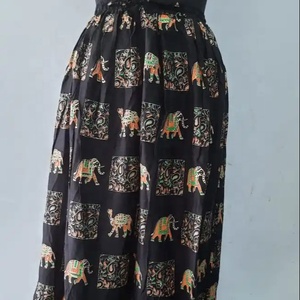 Robes pour femmes de haute qualité, style tendance, broderie, motif floral, jupes longues, design décontracté en forme de A, respectueuses de l'environnement - Product Image 1
