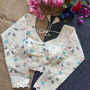 Blouse Prête-à-Porter Élégance Ethnique, Confortable et Stylée, en Coton Khadi de Créateur - Product Image 3