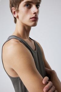 Camiseta sin mangas de algodón casual para hombre, chaleco sexy, camisetas personalizadas al por mayor, para fitness, gimnasio, transpirable, de secado rápido, ecológica, para entrenamiento. - Product Image 5