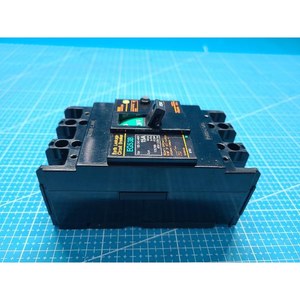 Interruptor Diferencial Fuji EG53B 15A Usado Como Está, Piezas de Equipos Semiconductores de Época - Product Image 3