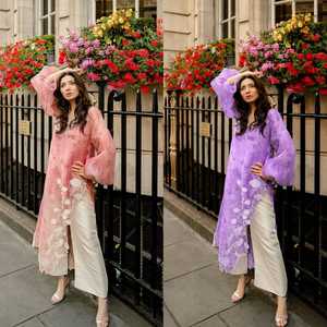 Ensemble Kurta en Organza Violet Gaufré Imprimé avec Fil et Effet Miroir, Longueur Cheville, Motif Floral Blanc, Coupe Classique, Protection Solaire, Séchage Rapide - Product Image 3
